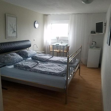 Rooming24, kleine Pension Lübeck Exterior foto